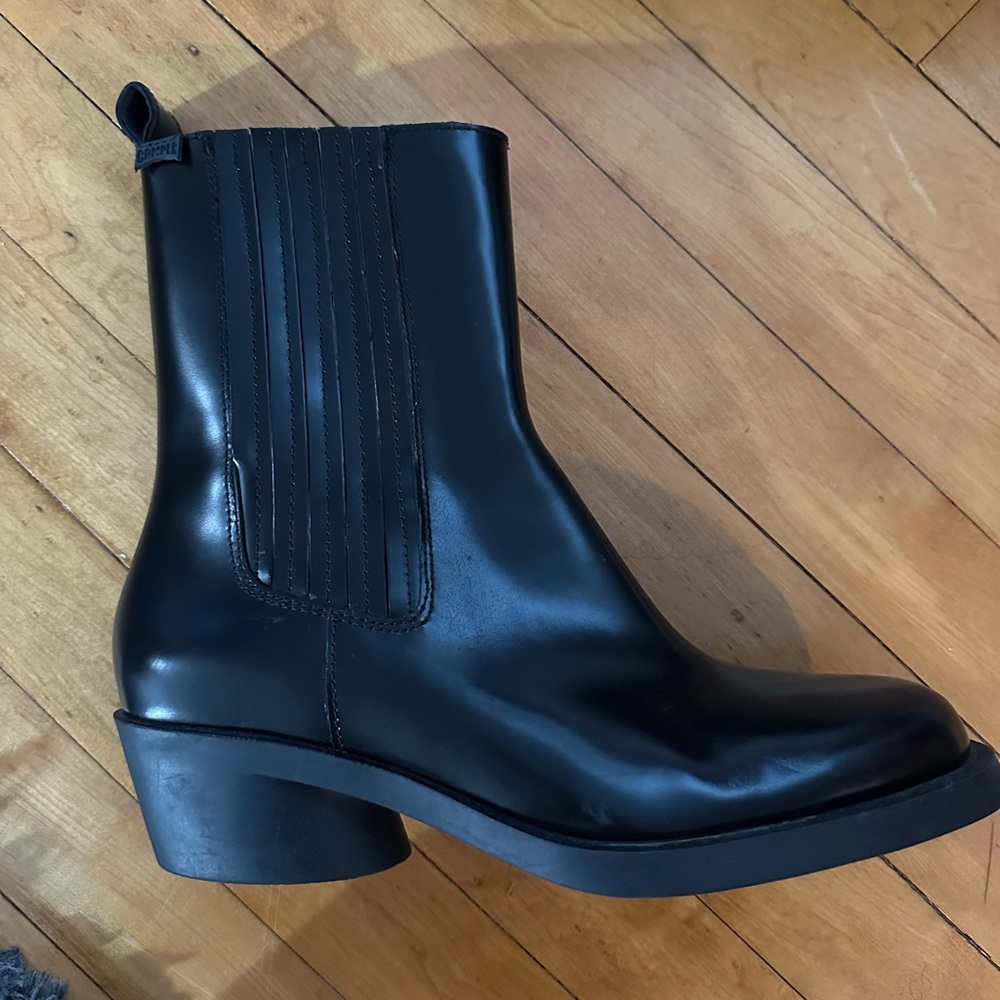 Camper Black Heeled Boots - Picture 4 of 8